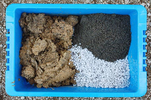 粘土質の土の改良実験をしてみる Diyによる作り方大百科 Diy生活